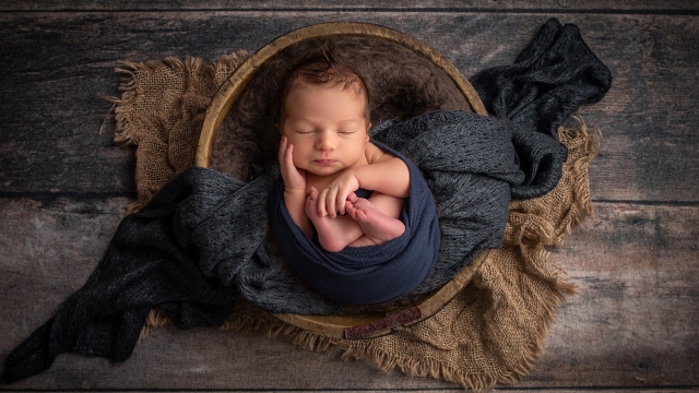 Capturing Tiny Miracles: The Art of Newborn Photography