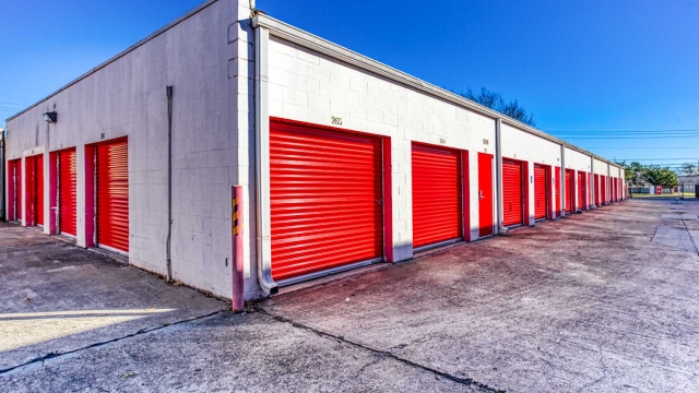 Unlocking the Secrets of Self-Storage: Organize, Declutter, and Simplify Your Space!